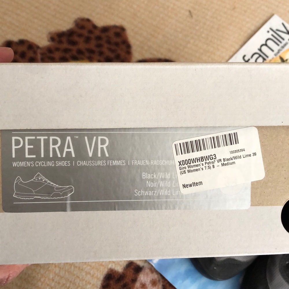 Women’s cycling shoes size 7.5